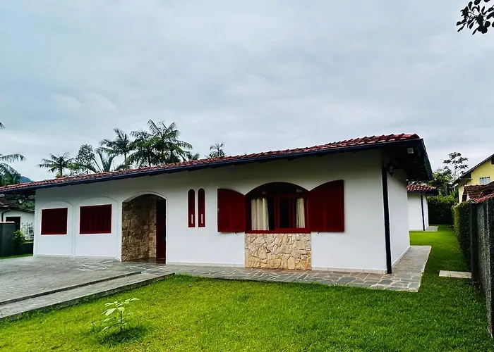 Espacosa Casa No Centro De Pomerode Lar Pomerano